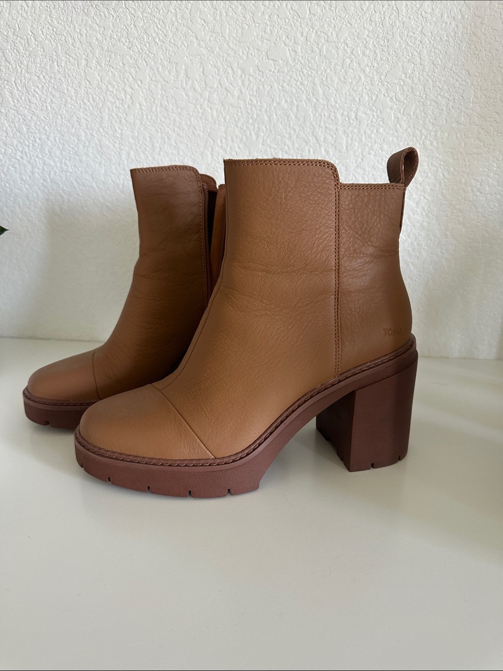 Toms Rya Leather Bootie